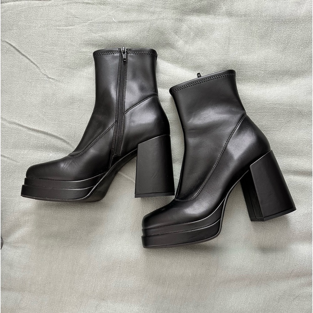 Chunky heeled boots